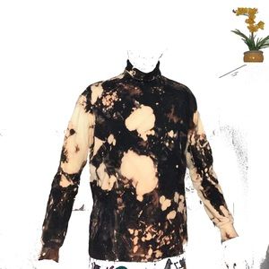 Bleached TurtleNeck one of one